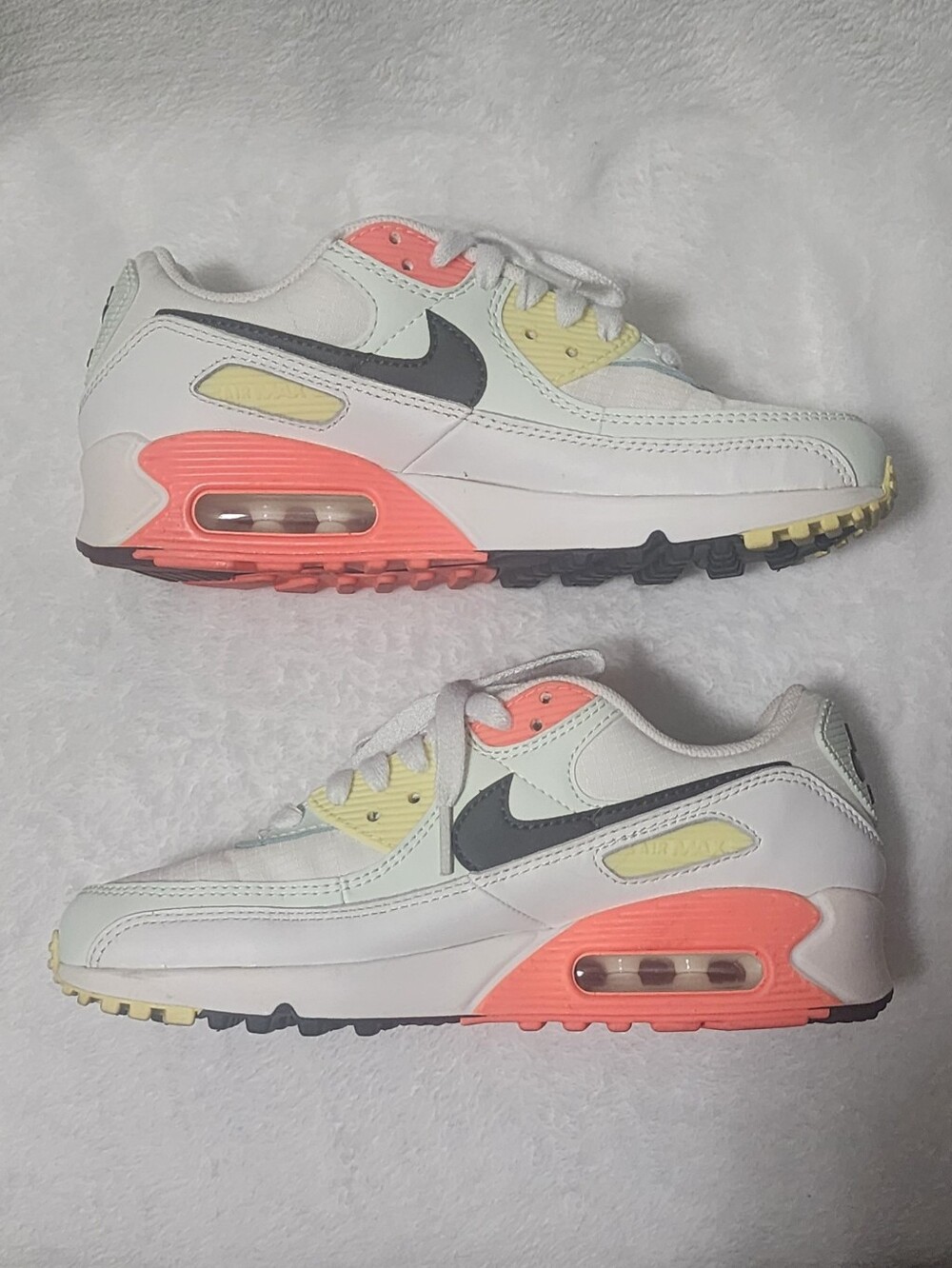 Nike Air Max 90, Summit White Dk Smoke Grey White and Yellow